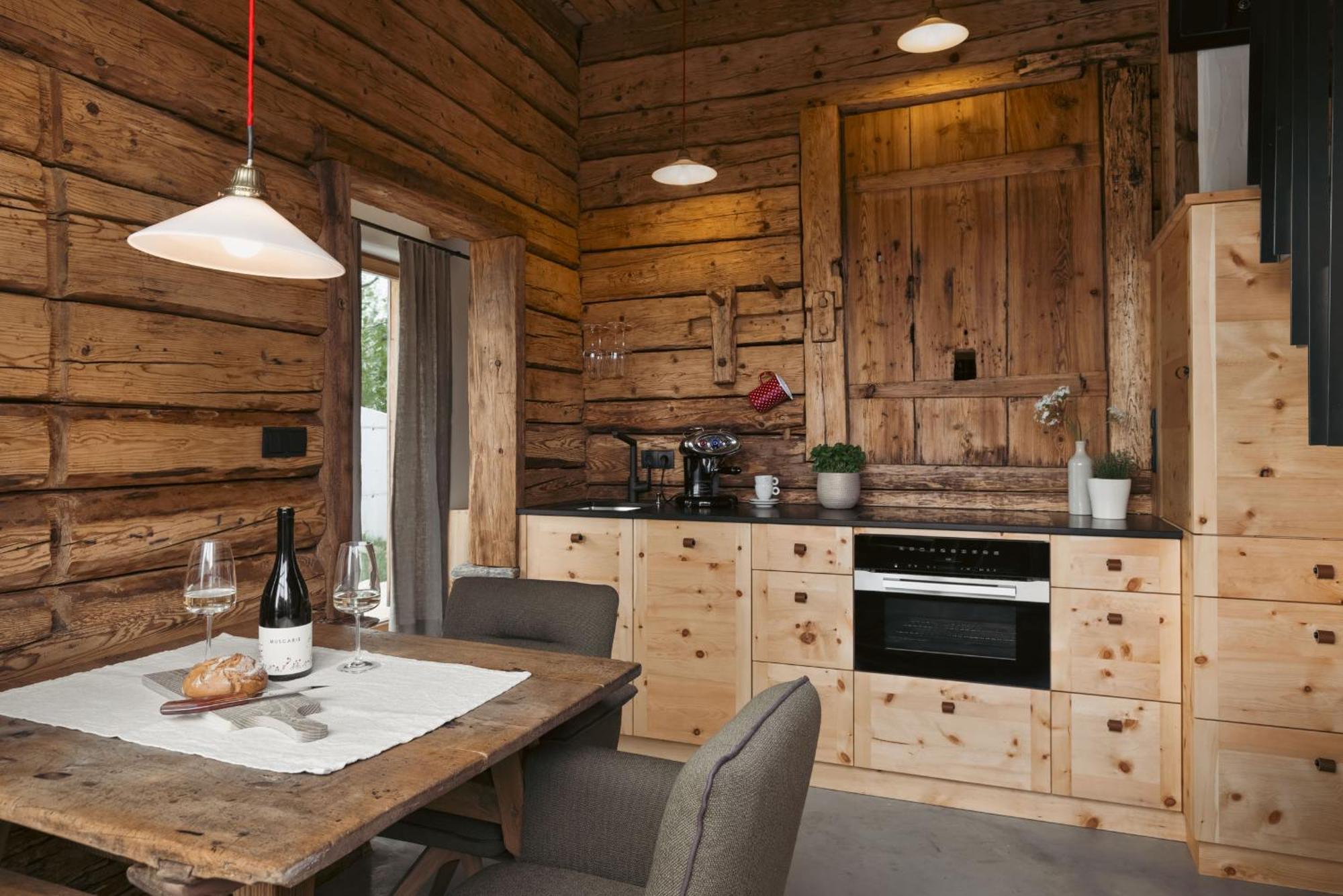 Am Wildbachberg - Luxus Ferienhaeuser Mit Infinitypool, Privatsauna Und Weinkeller 德意志兰茨贝格 外观 照片