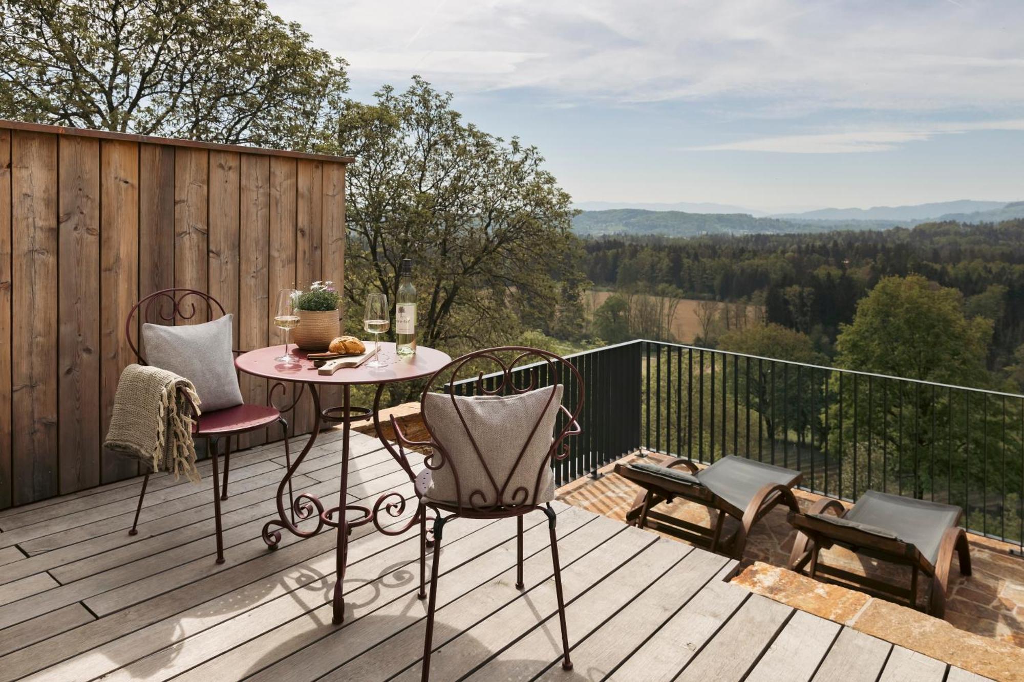 Am Wildbachberg - Luxus Ferienhaeuser Mit Infinitypool, Privatsauna Und Weinkeller 德意志兰茨贝格 外观 照片